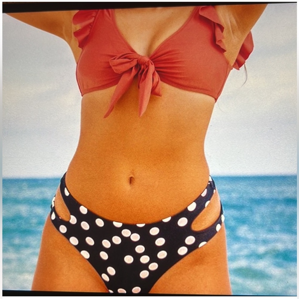 Polka dot Bikini with Retro ruffle Bowknot brand new size Large
